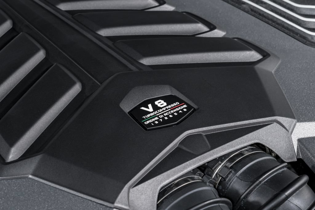 Used 2025 Lamborghini Urus S AWD/4WD image 54