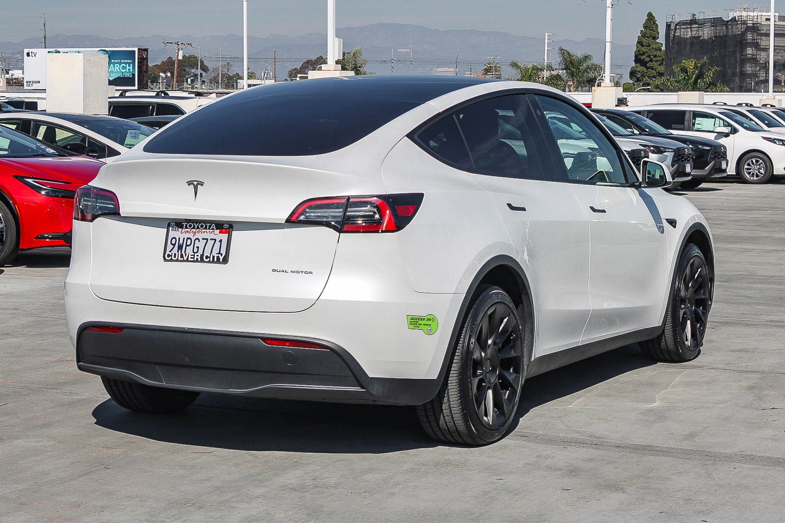Used 2023 Tesla Model Y Long Range image 9