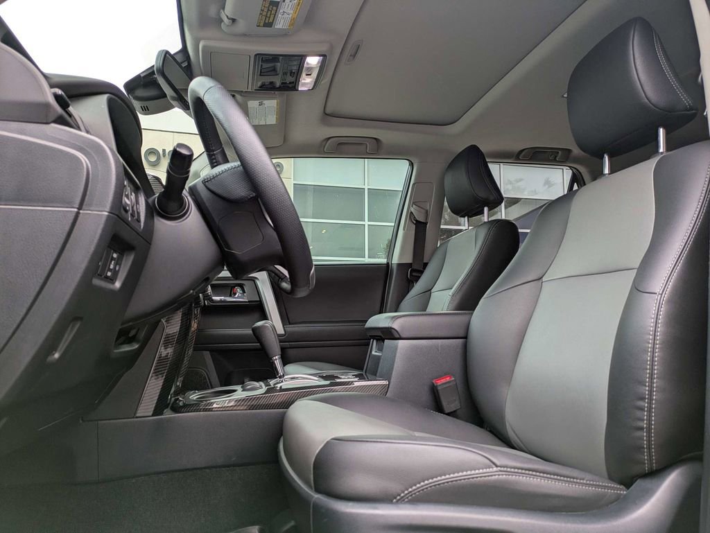 Used 2023 Toyota 4Runner SR5 Premium w/ Moonroof Package RWD image 2