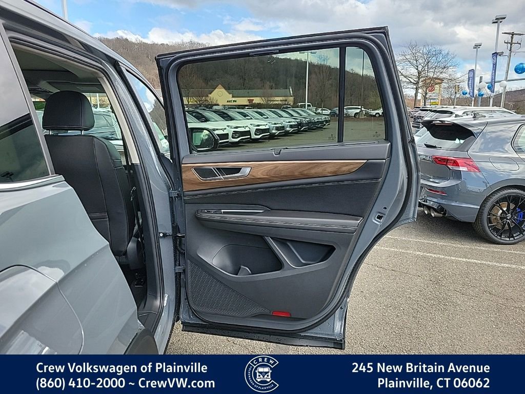 New 2026 Volkswagen Atlas SE image 45