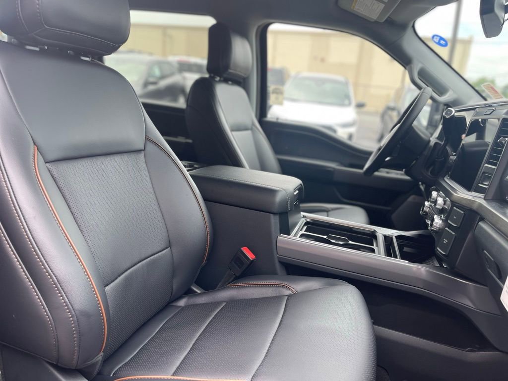 New 2025 Ford F350 Lariat w/ Lariat Ultimate Package image 11