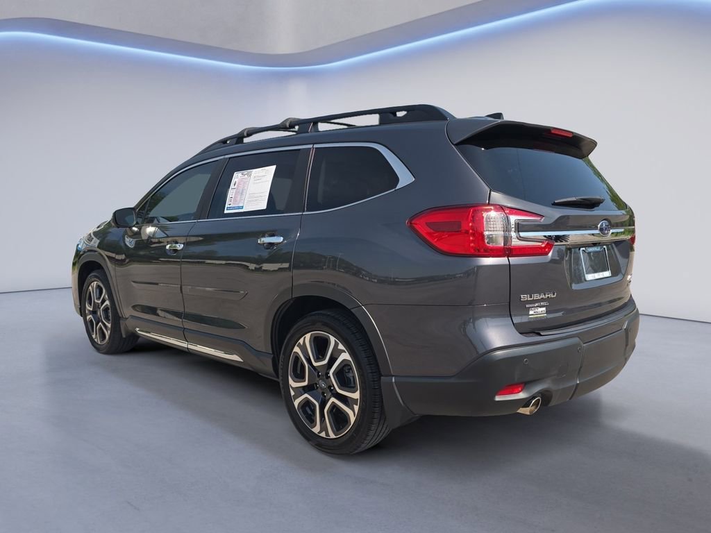 Used 2023 Subaru Ascent Touring AWD/4WD image 3