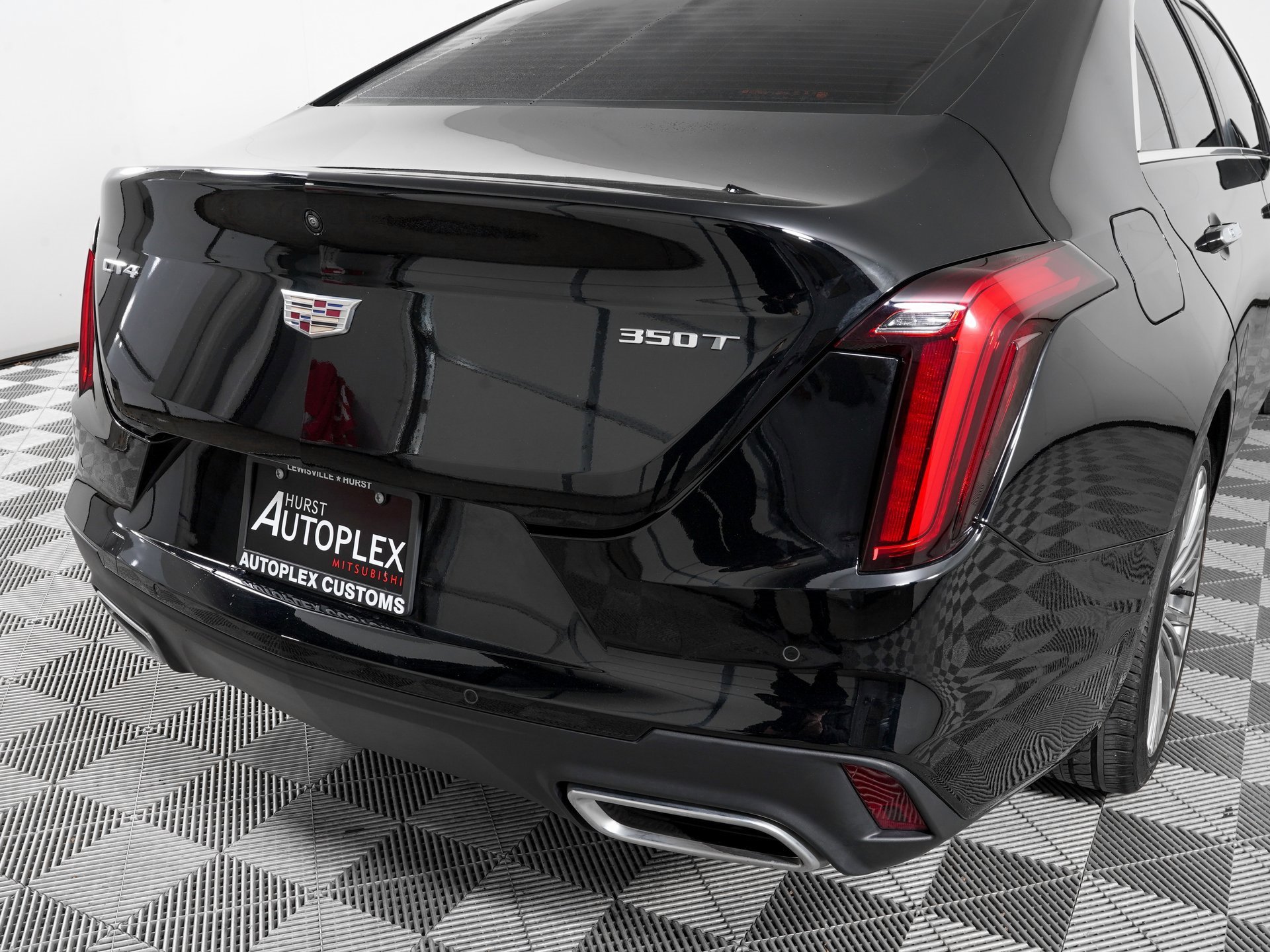 Used 2025 Cadillac CT4 Premium Luxury image 32