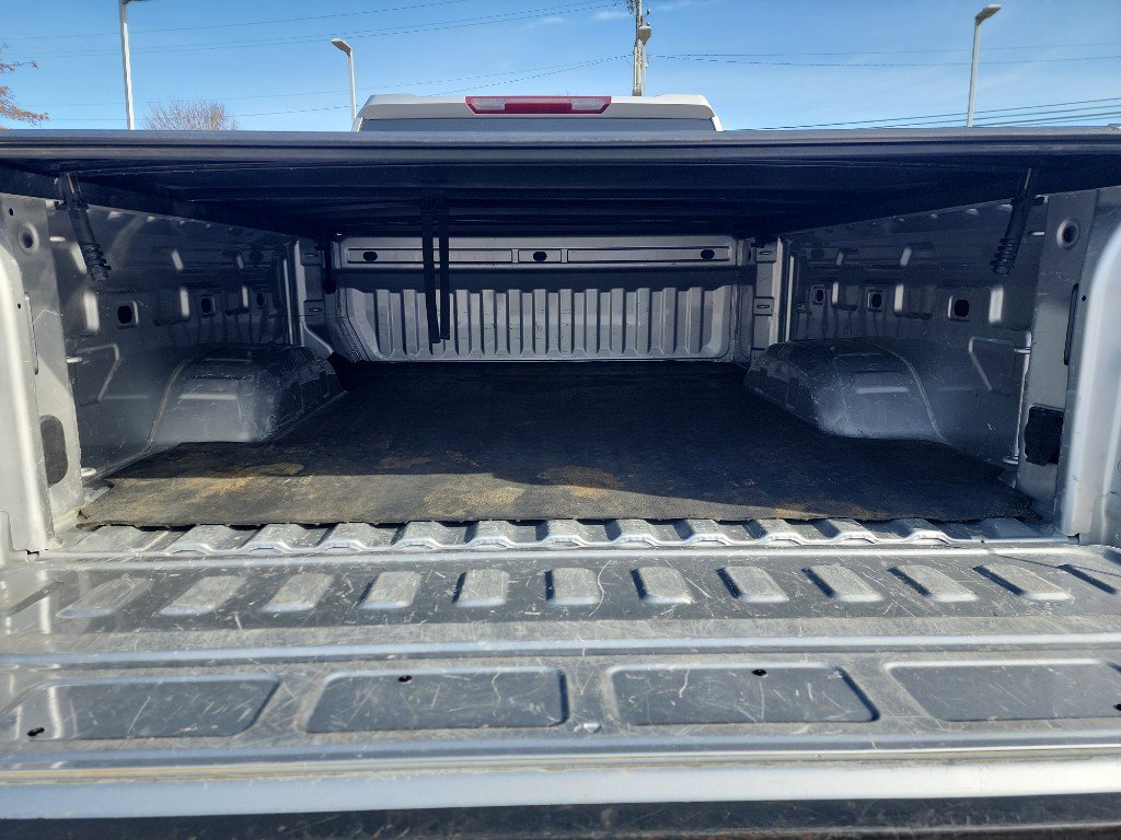 Used 2022 Chevrolet Silverado 2500 Custom w/ Custom Convenience Package image 9