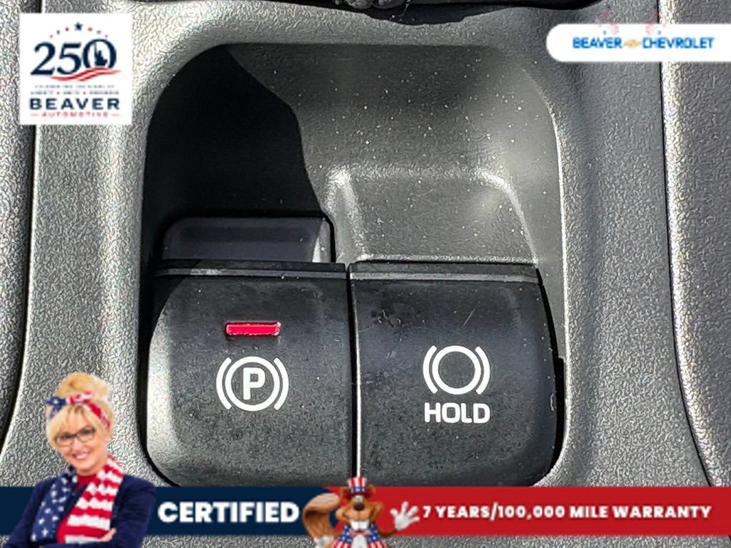 Used 2025 Toyota Corolla Cross LE FWD image 33