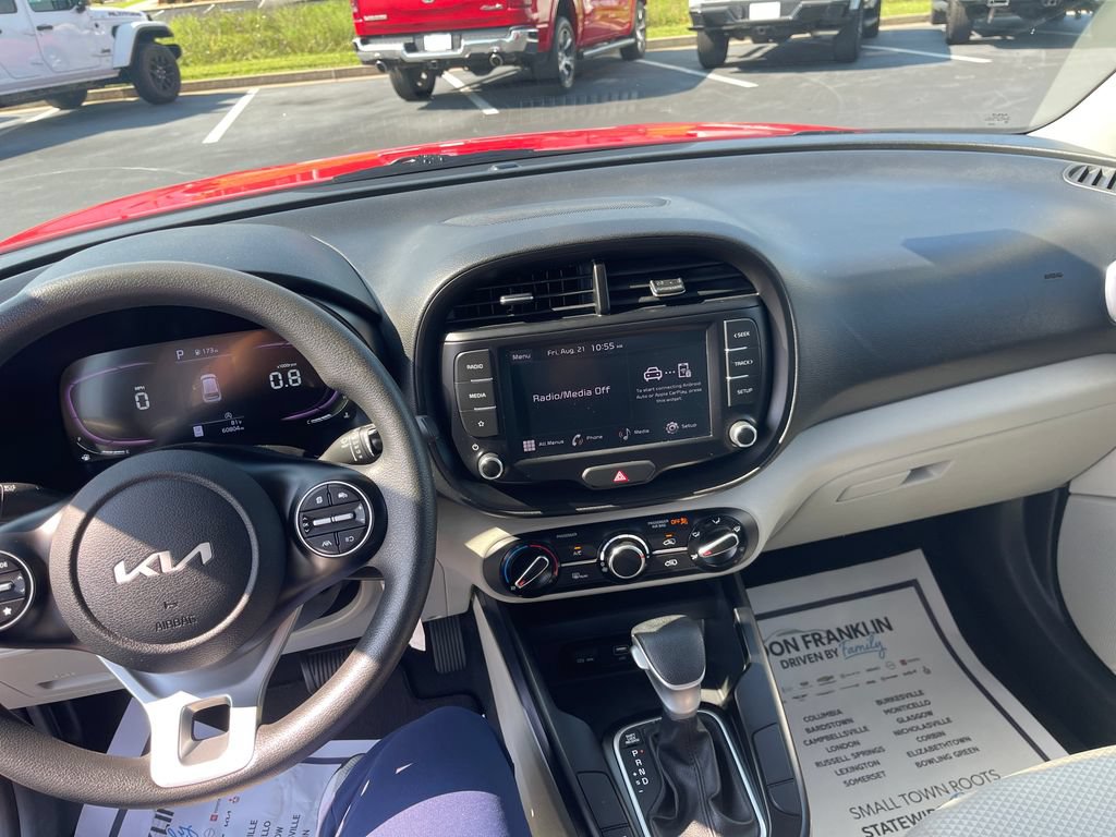 Used 2024 Kia Soul LX FWD image 16