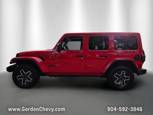 Used 2025 Jeep Wrangler Unlimited Sahara AWD/4WD image 2