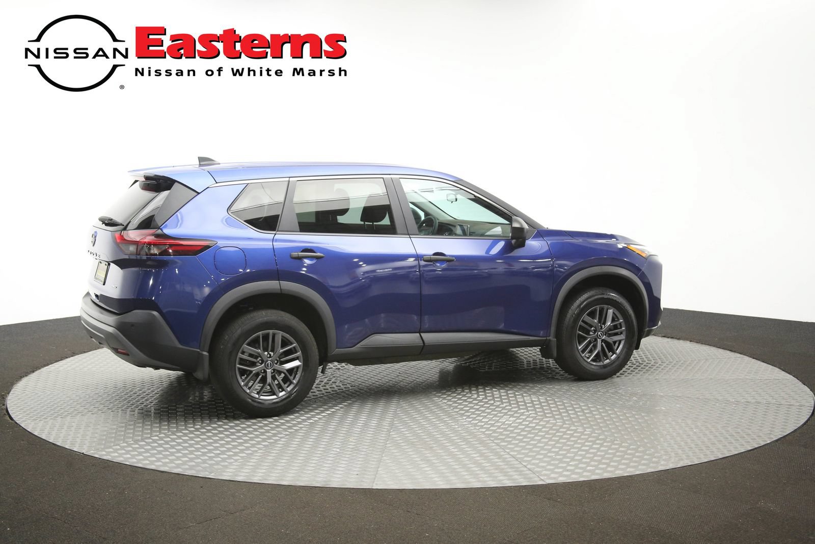 Used 2023 Nissan Rogue S AWD/4WD image 42