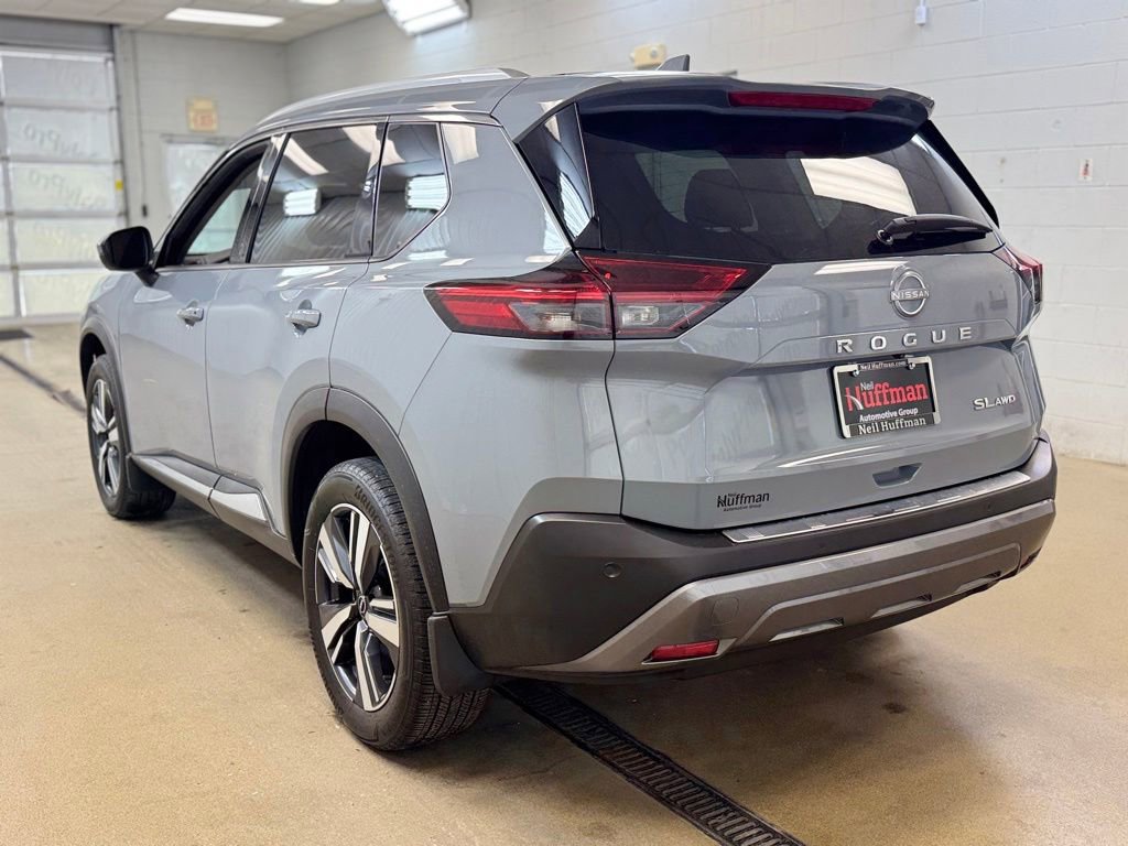 Used 2023 Nissan Rogue SL AWD/4WD image 7