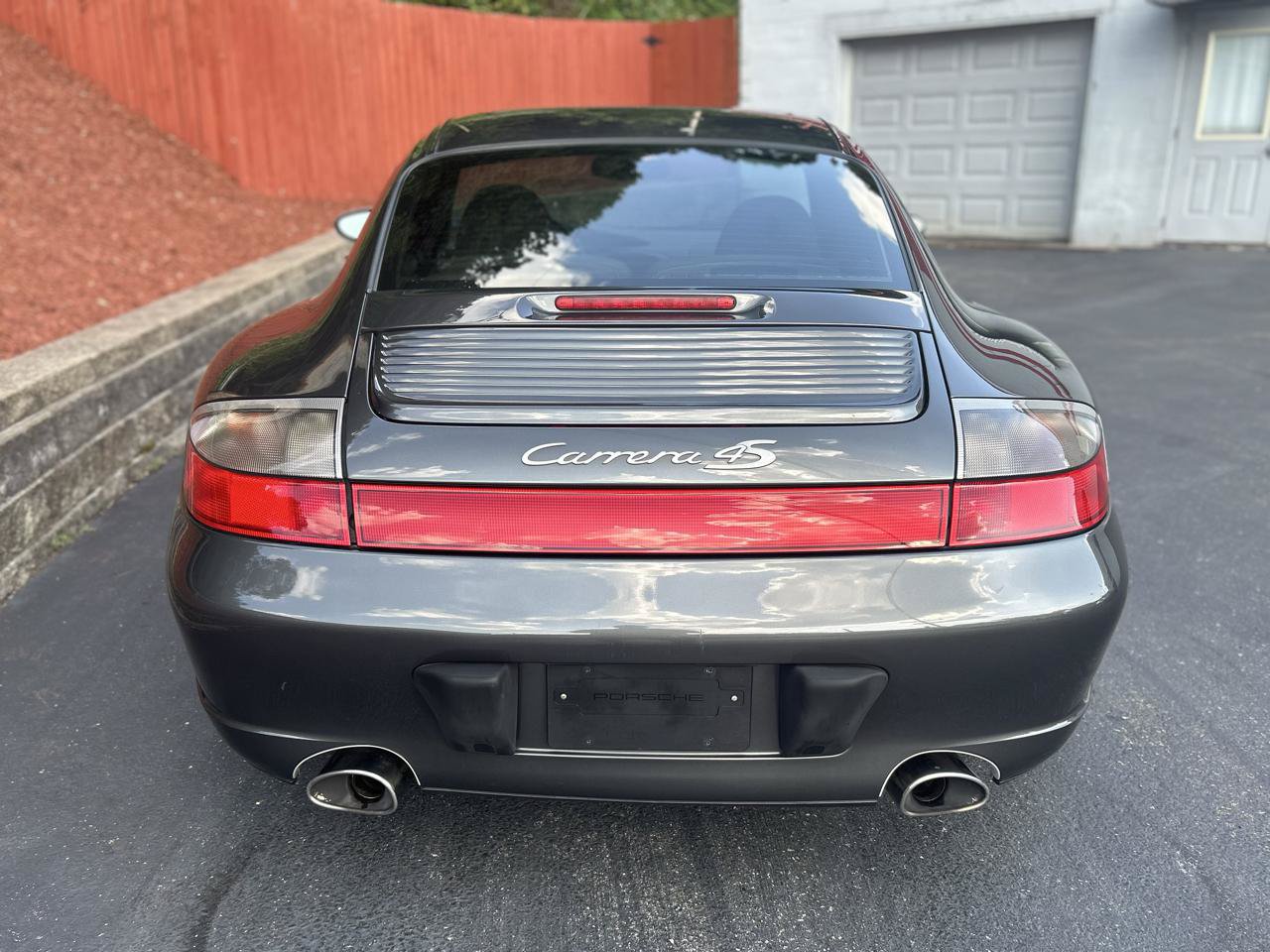 Used 2004 Porsche 911 Carrera 4S AWD/4WD image 4