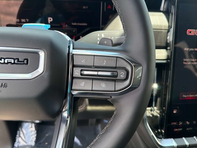 New 2026 GMC Yukon XL Denali w/ Denali Reserve Package RWD image 27