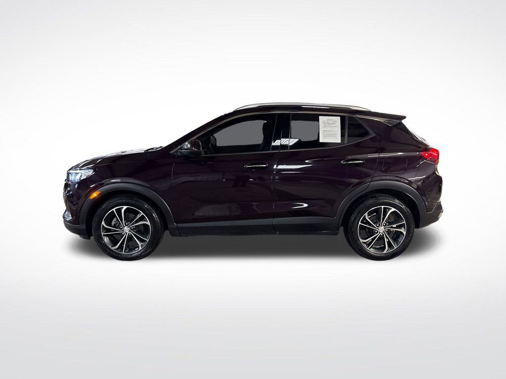 Used 2021 Buick Encore GX Essence w/ Advanced Technology Package FWD image 2
