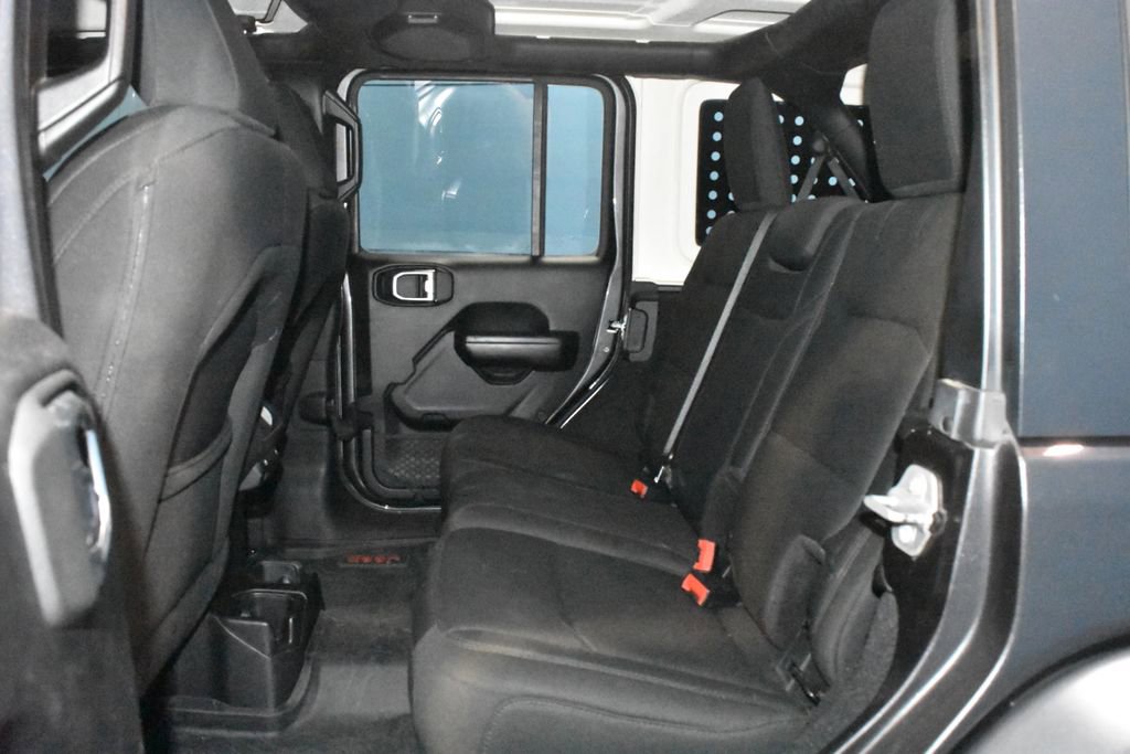 Used 2018 Jeep Wrangler Unlimited Sport S AWD/4WD image 18