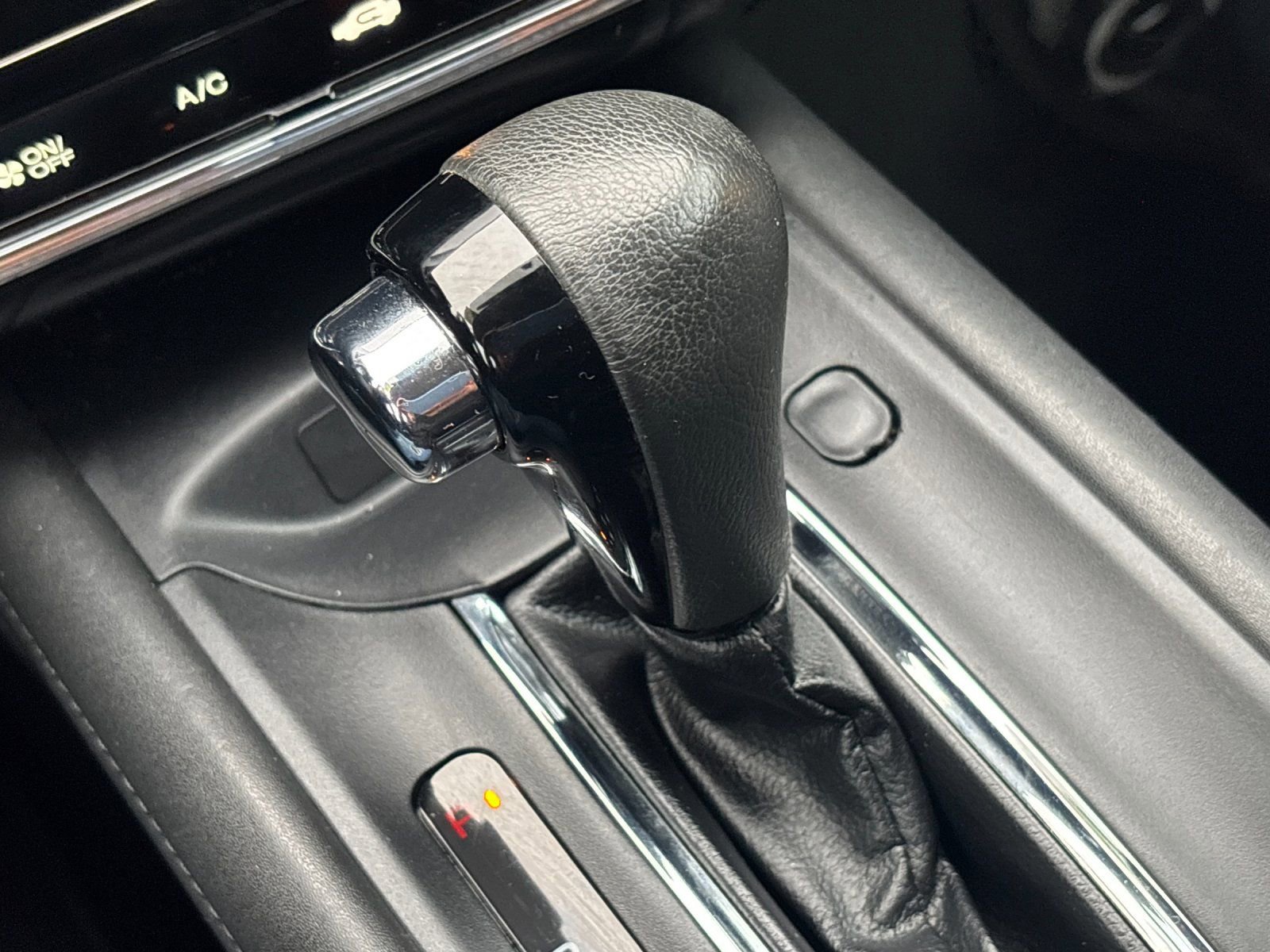 Used 2017 Honda HR-V EX-L image 23