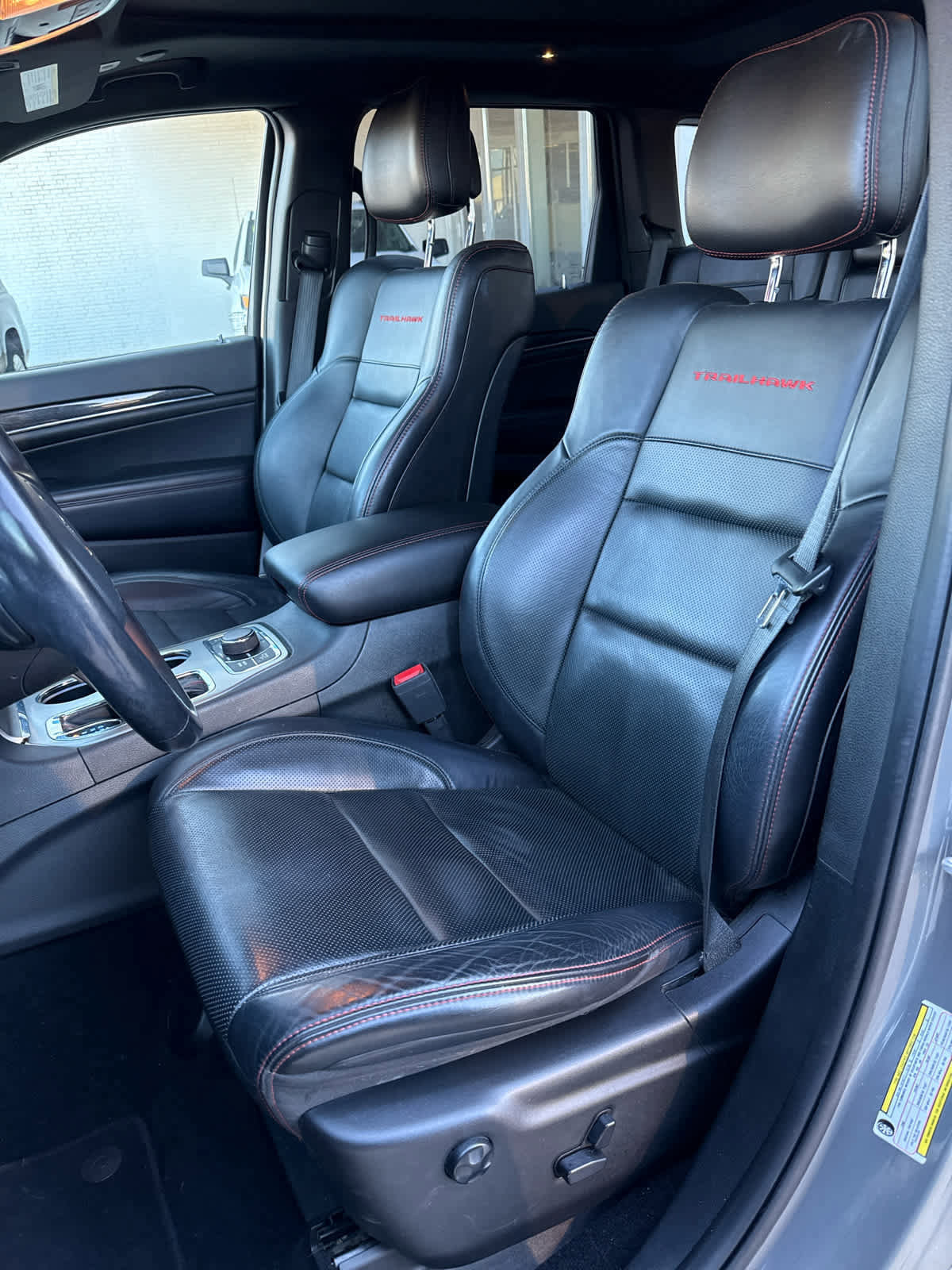 Used 2020 Jeep Grand Cherokee Trailhawk w/ Trailhawk Luxury Group image 13