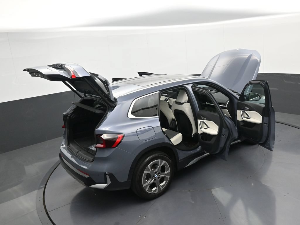 New 2026 BMW X1 xDrive28i w/ Technology Package AWD/4WD image 43