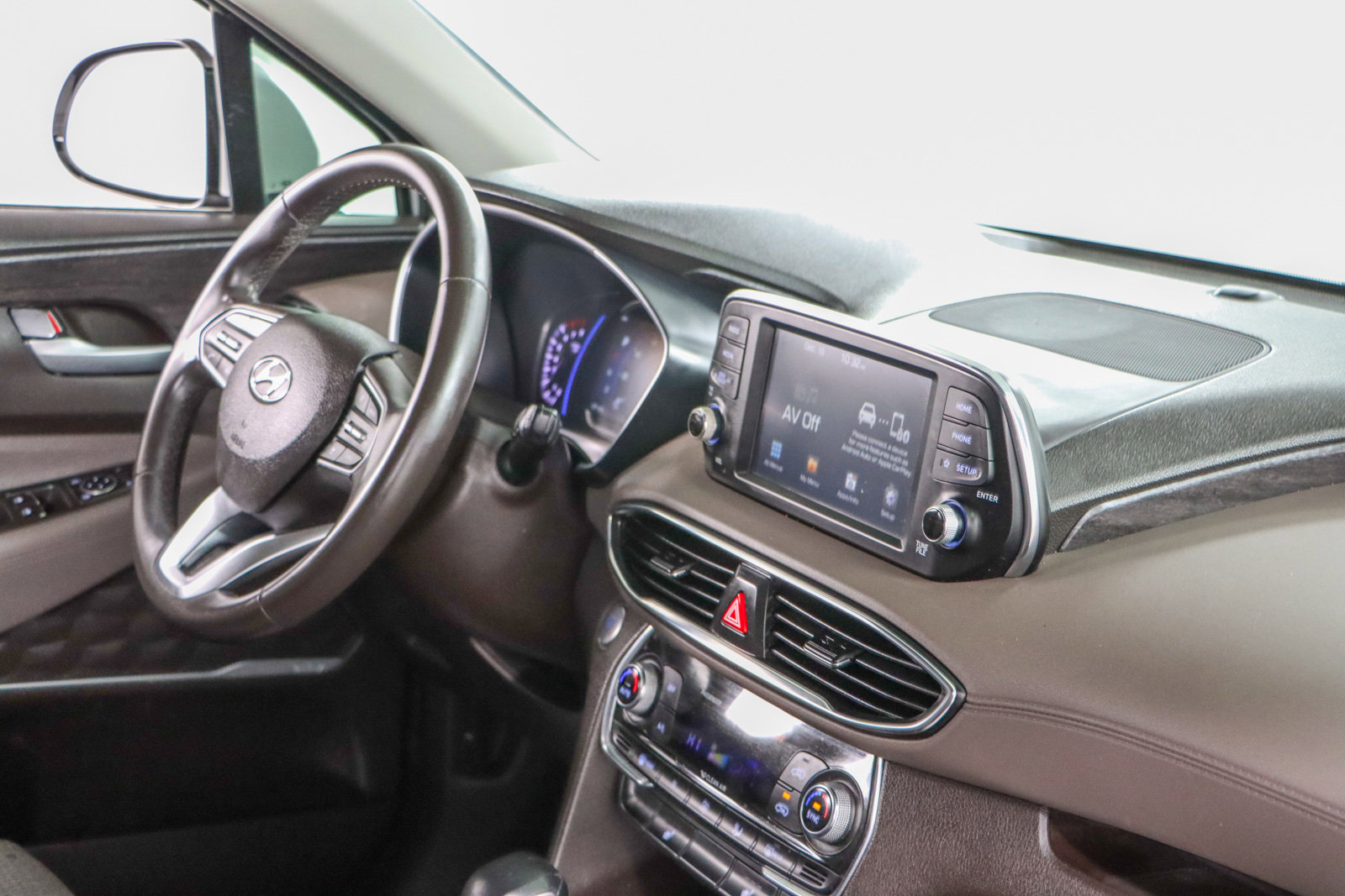 Used 2020 Hyundai Santa Fe SEL w/ Convenience Package image 25