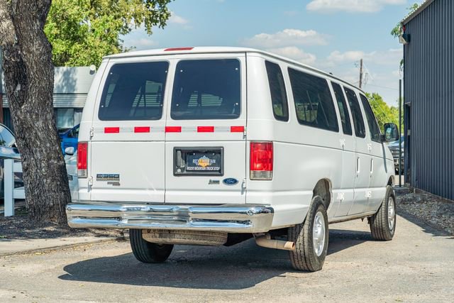 Used 2014 Ford E-350 and Econoline 350 XLT image 6