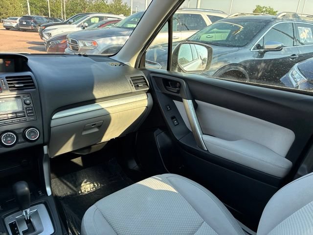 Used 2015 Subaru Forester 2.5i Premium AWD/4WD image 24