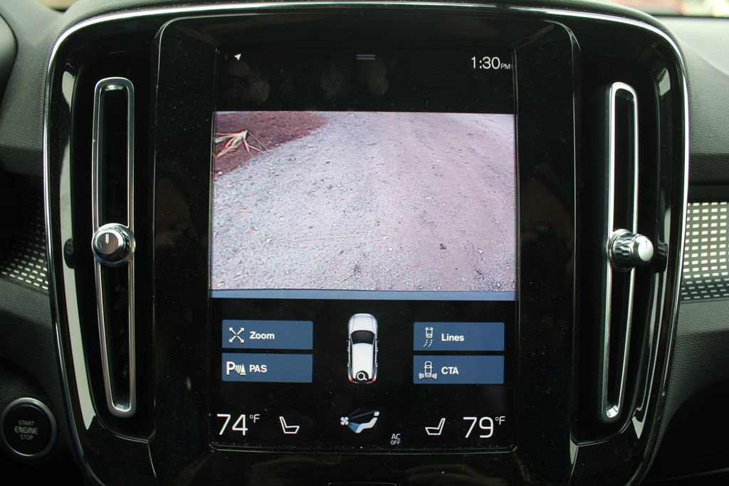 Used 2021 Volvo XC40 T5 R-Design image 44