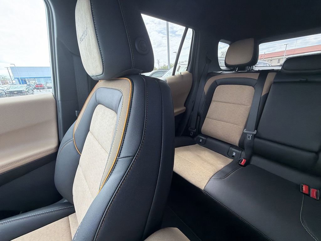 New 2026 Chevrolet Equinox ACTIV w/ Convenience Package III AWD/4WD image 12