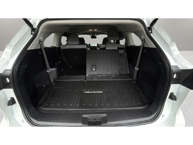Used 2026 Toyota Highlander XLE AWD/4WD image 35