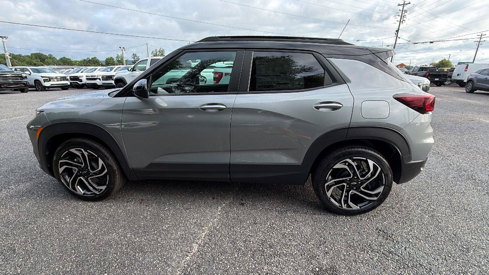 New 2026 Chevrolet TrailBlazer RS w/ Convenience Package FWD image 11