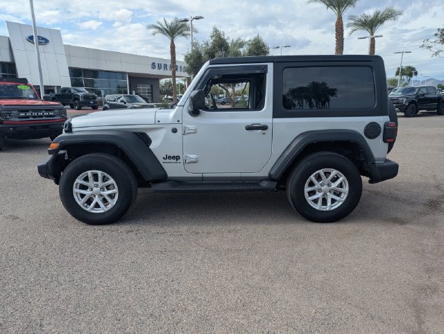 Used 2023 Jeep Wrangler Sport AWD/4WD image 3