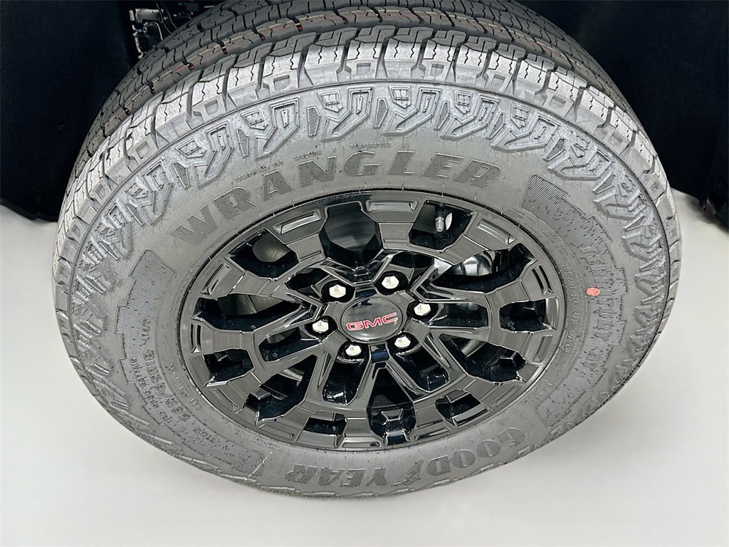 New 2026 GMC Canyon Elevation w/ Convenience Package image 11