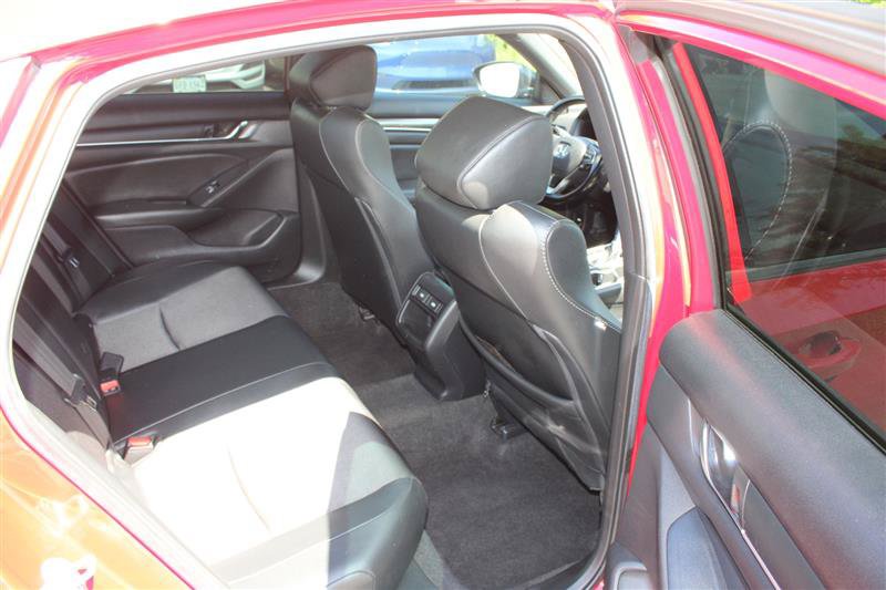 Used 2021 Honda Accord Sport image 14