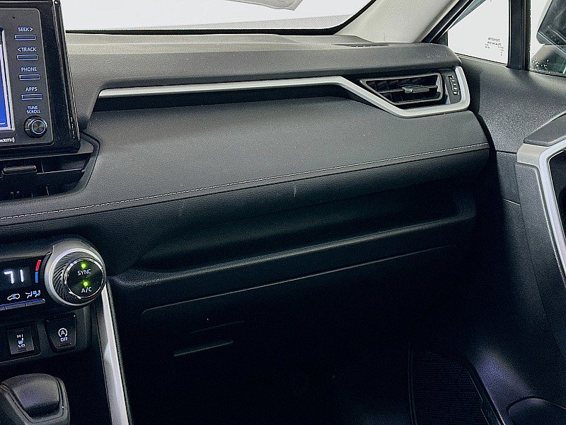 Used 2020 Toyota RAV4 XLE w/ Convenience Package image 23