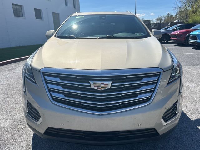 Used 2017 Cadillac XT5 Luxury w/ Driver Awareness Package image 9