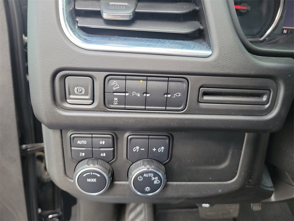 Used 2021 Chevrolet Suburban Z71 w/ Rear Media and Nav Package image 27