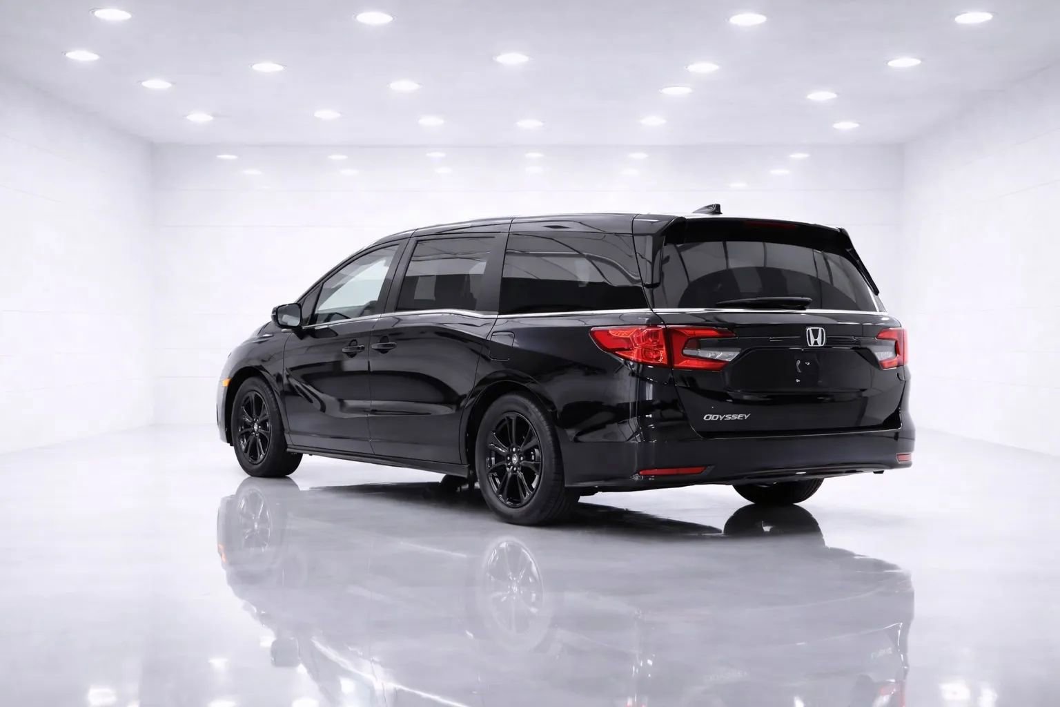Used 2023 Honda Odyssey Sport image 3