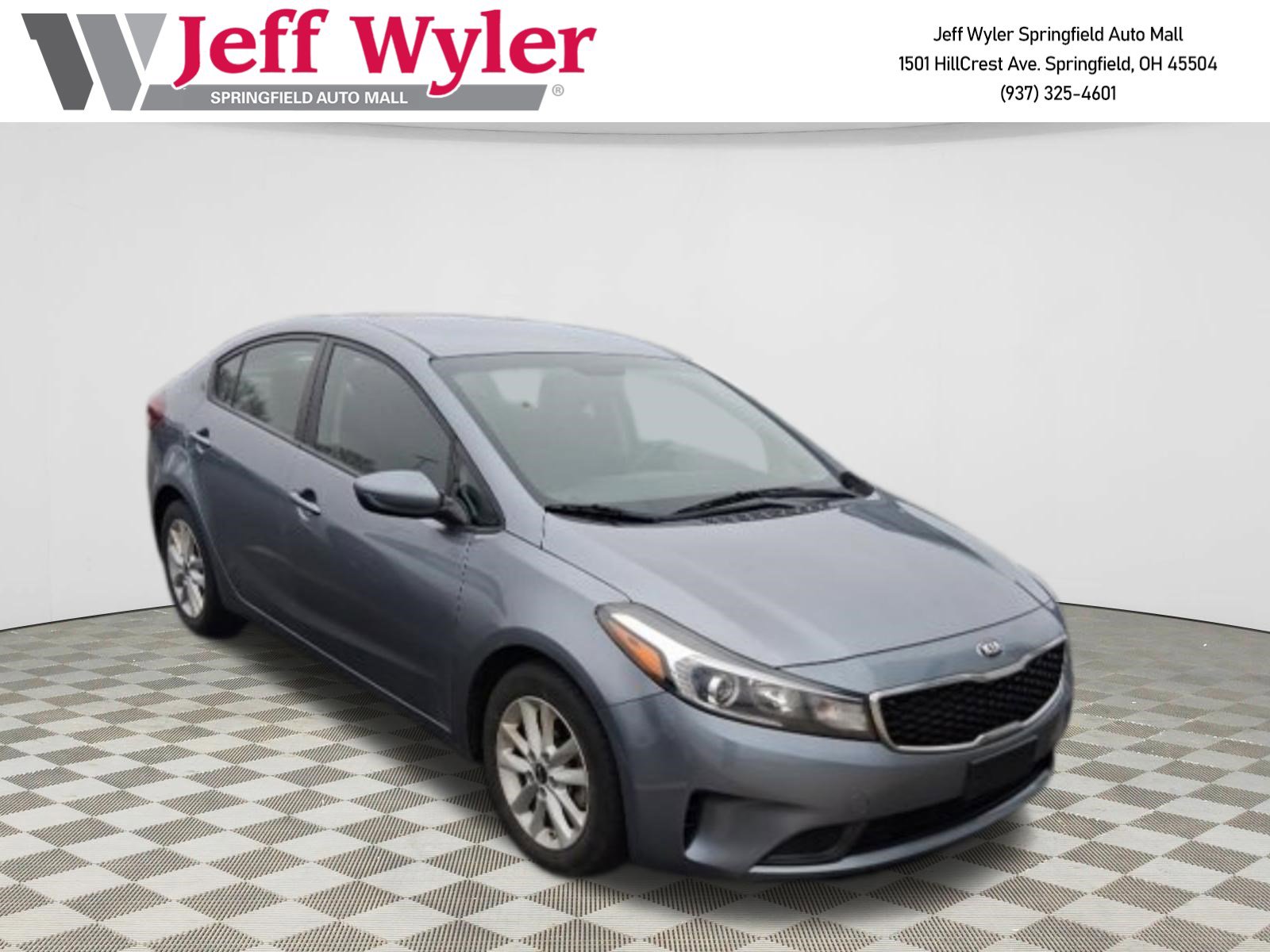 Used 2017 Kia Forte S image 1