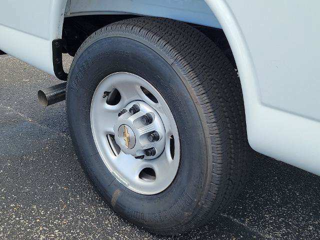 New 2025 Chevrolet Express 2500 Extended w/ Driver Convenience Package RWD image 14