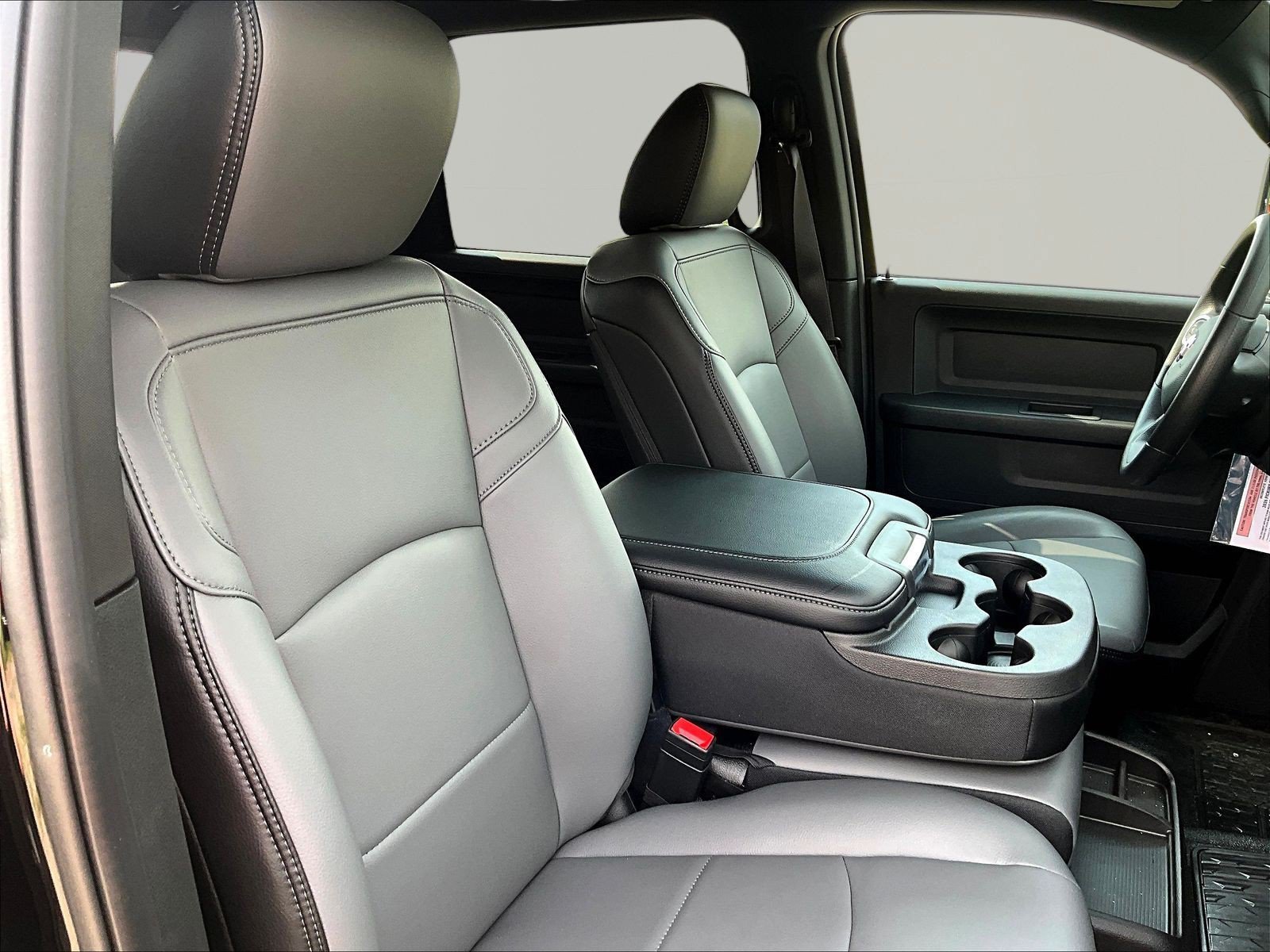 New 2026 RAM 3500 Tradesman AWD/4WD image 18