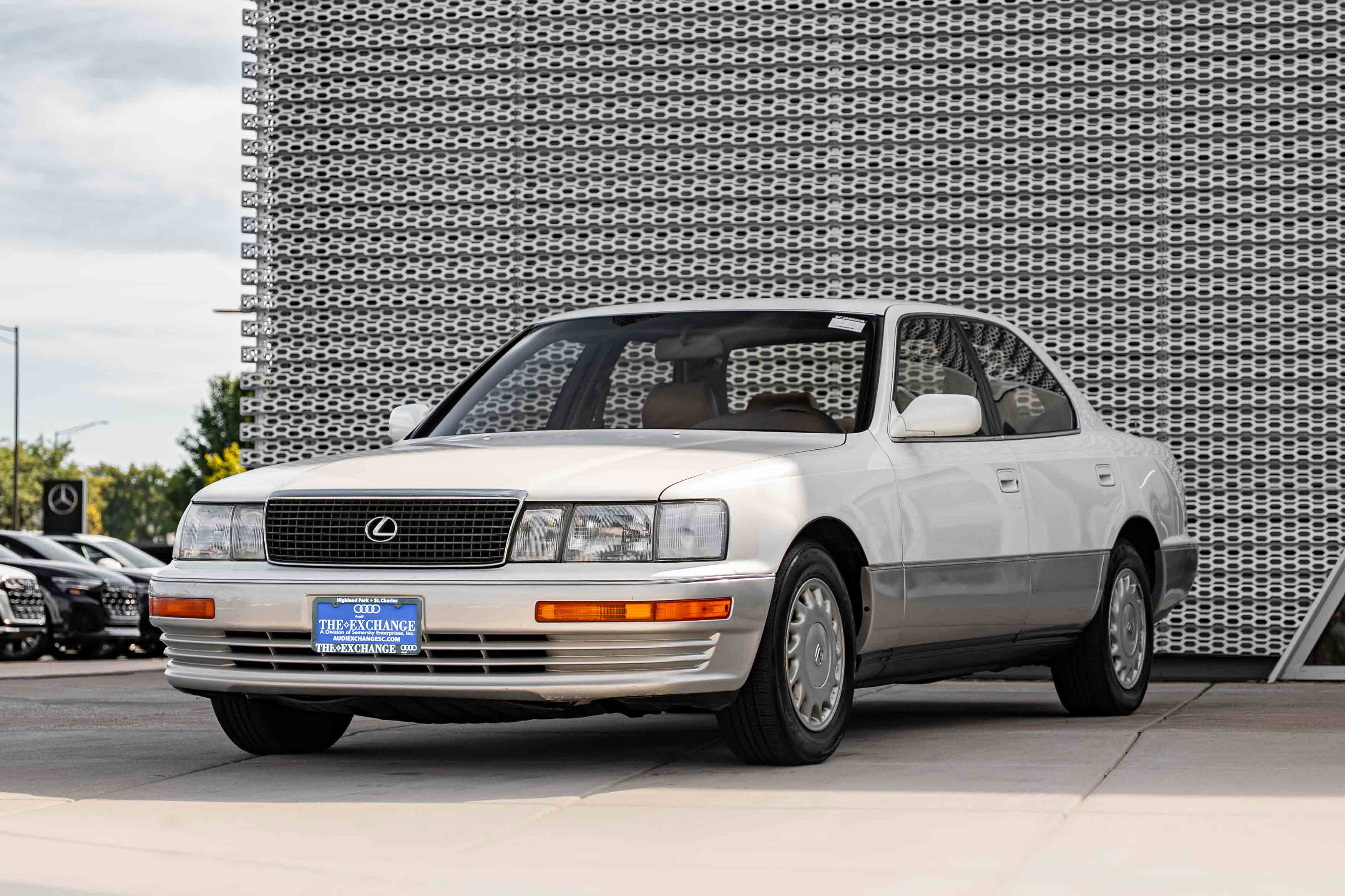 Used 1992 Lexus LS 400 RWD image 7