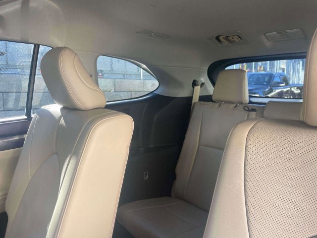 Used 2022 Toyota Highlander Limited AWD/4WD image 15