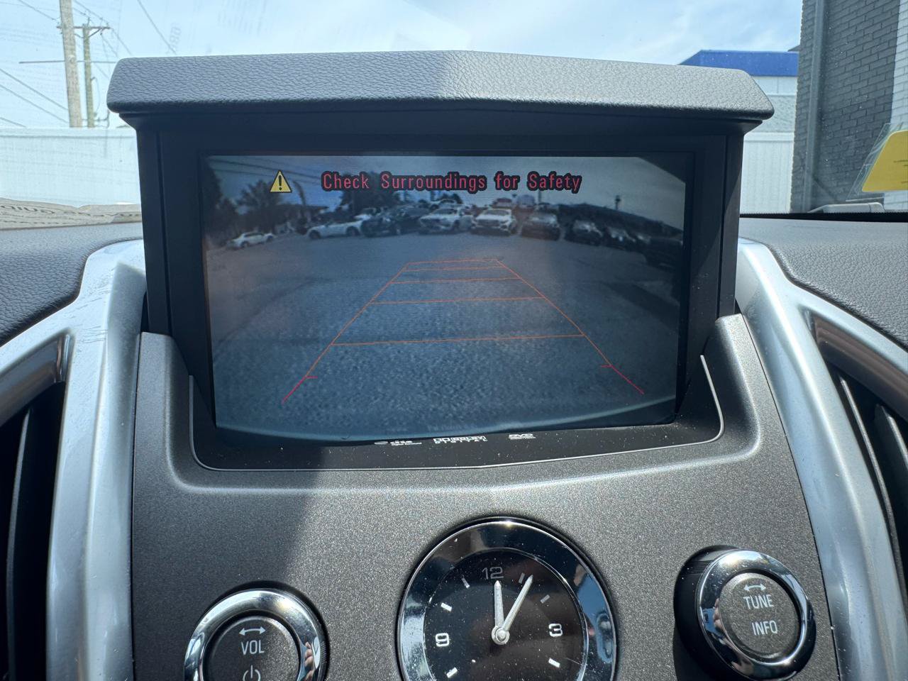 Used 2011 Cadillac SRX Luxury AWD/4WD image 38