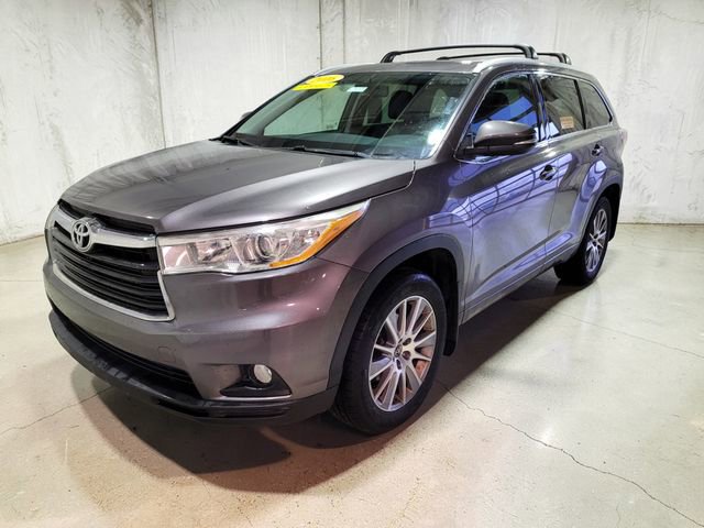 Used 2016 Toyota Highlander XLE image 17