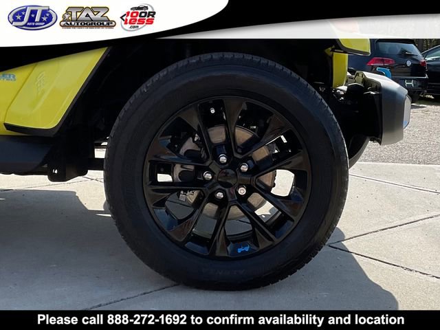 Used 2022 Jeep Wrangler Unlimited Sahara AWD/4WD image 9
