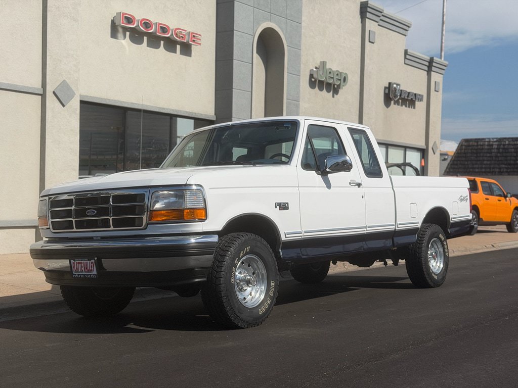 Used 1994 Ford F150 XL AWD/4WD image 1
