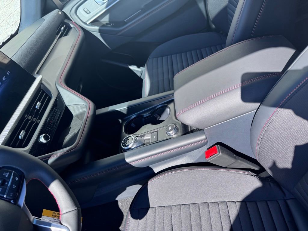 New 2026 Ford Explorer ST-Line w/ ST-Line Street Pack image 17