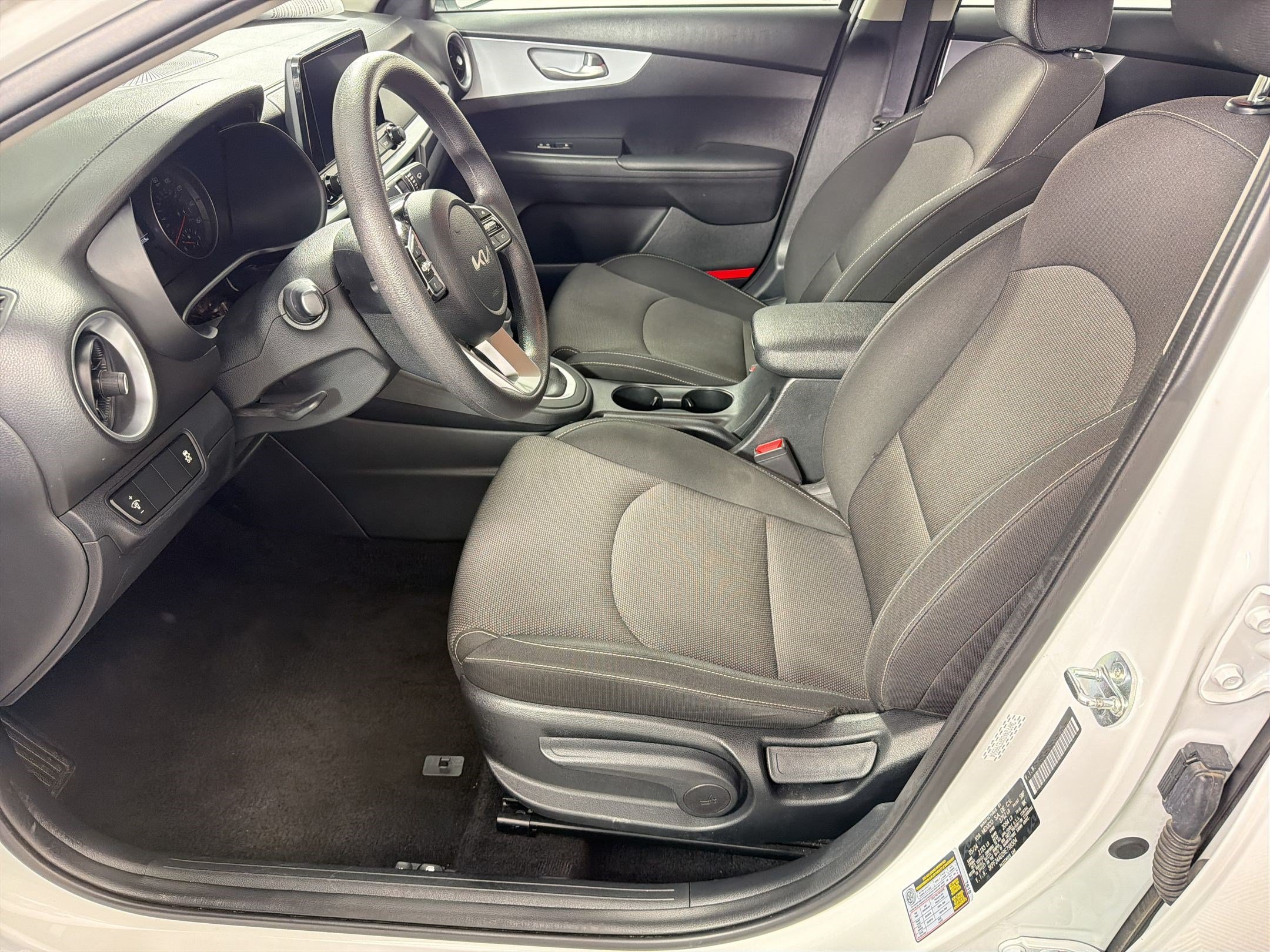 Used 2024 Kia Forte LXS FWD image 5