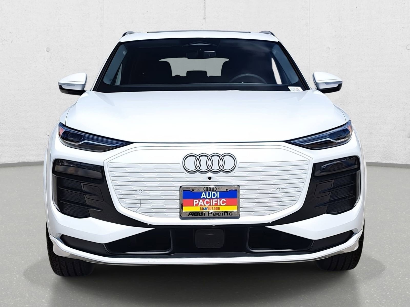 New 2025 Audi Q6 e-tron Premium image 2