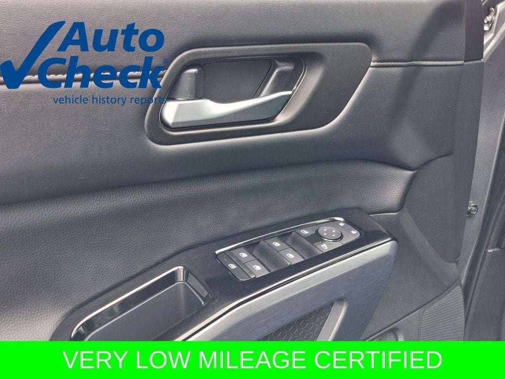 Certified 2024 Nissan Pathfinder SL AWD/4WD image 19