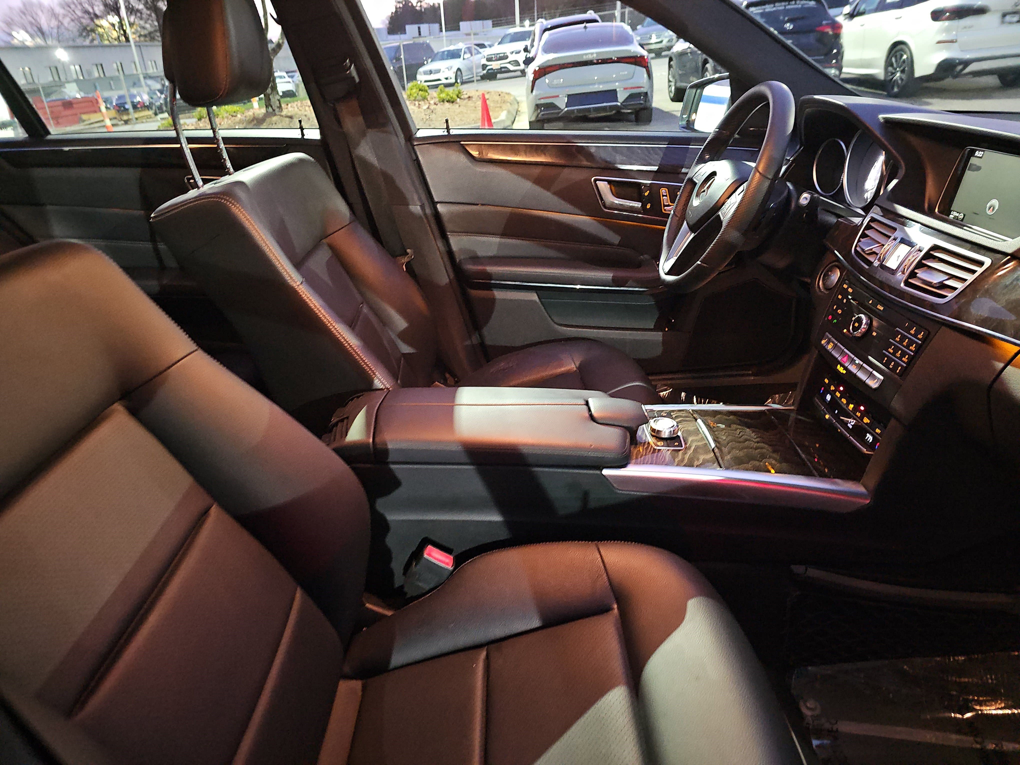 Used 2016 Mercedes-Benz E 350 Sedan image 10