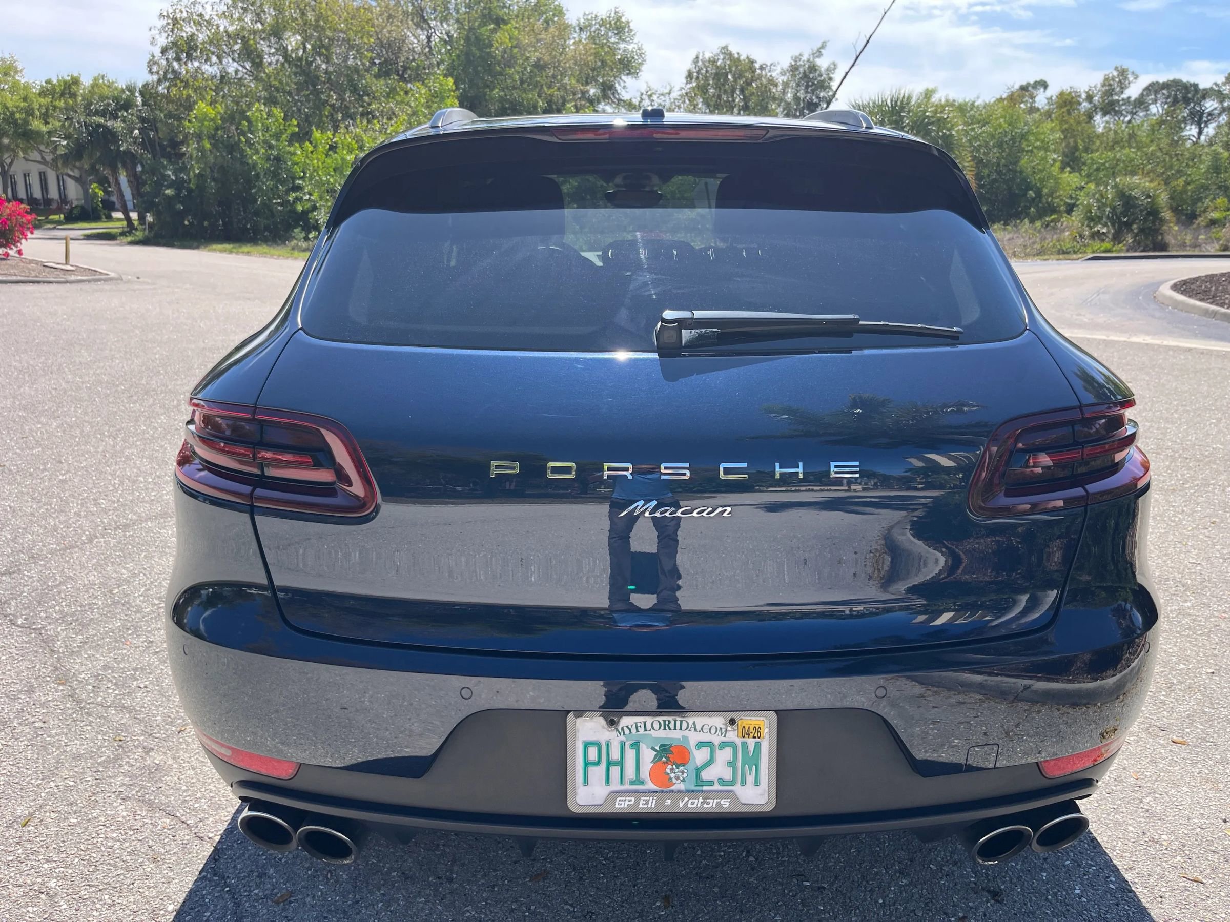 Used 2018 Porsche Macan Sport Edition image 3