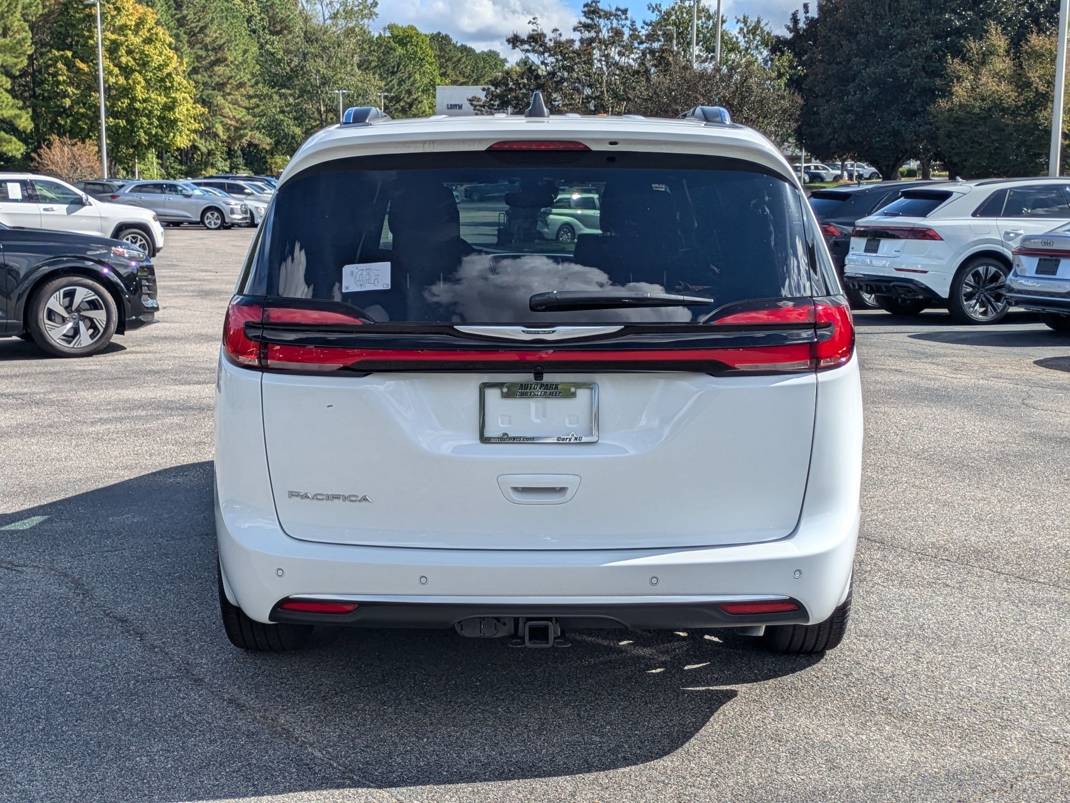 New 2026 Chrysler Pacifica Pinnacle image 6